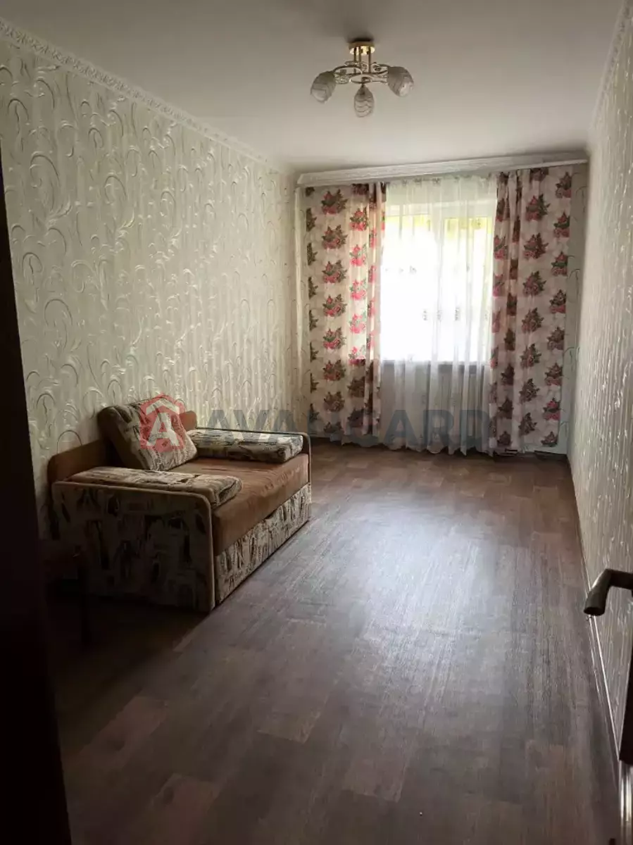 2 ��. ��������, 43/-/- ��. �., 3/4 ������ ���� 7