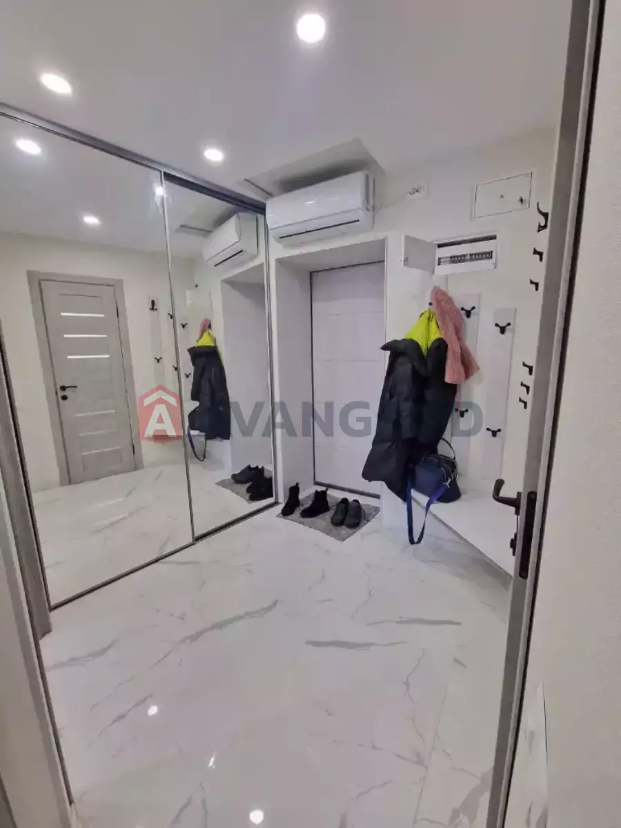 1 ����. ��������, 40/20/9 ��. �., 3/9 ���� ���� 5