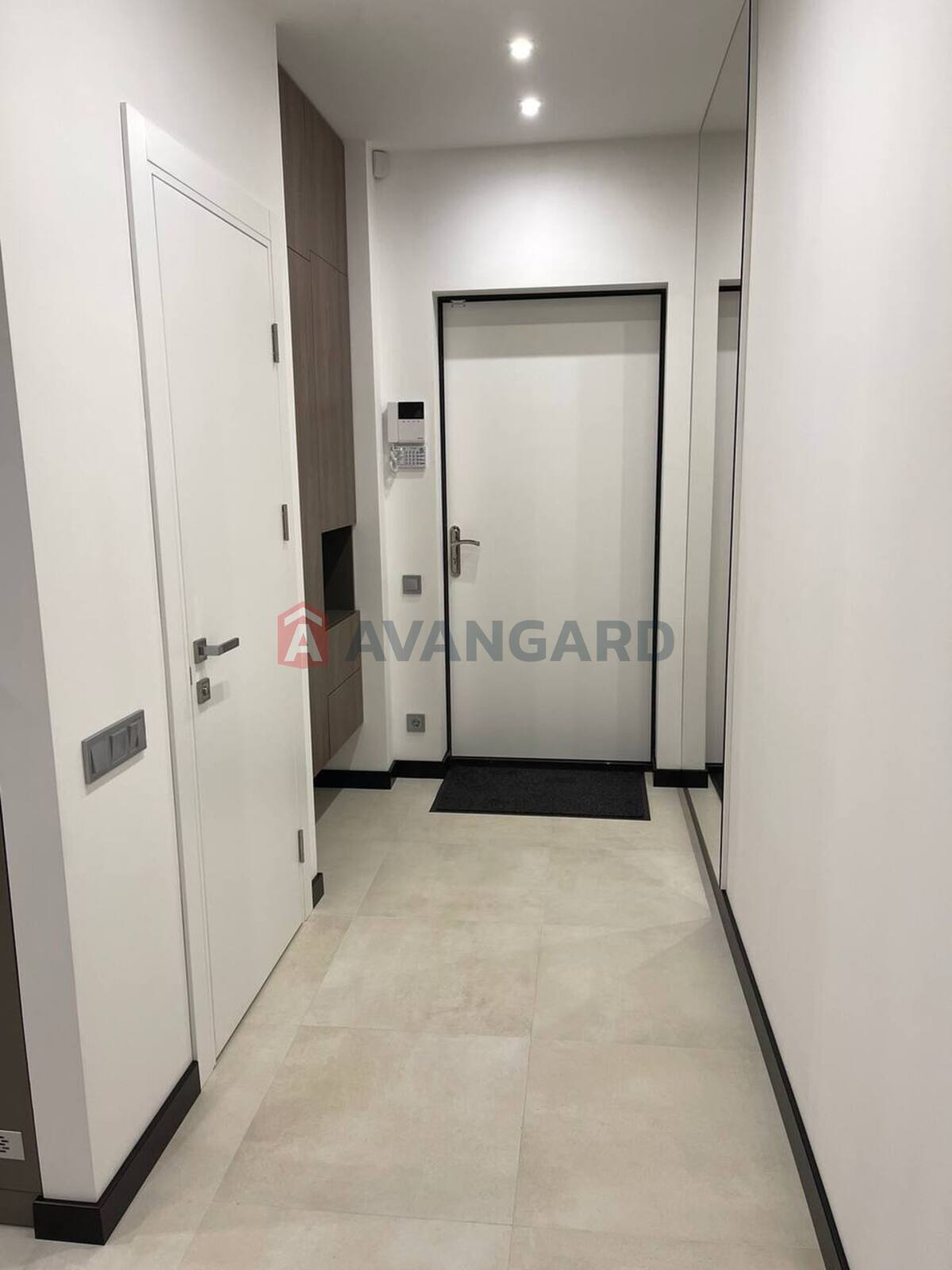 1 ����. ��������, 48/20/15 ��. �., 10/25 ���� ���� 3