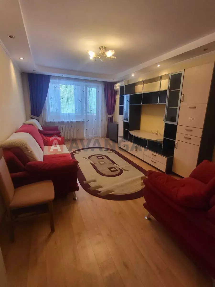 3 ����. ��������, 70/-/9 ��. �., 7/9 ���� ���� 2