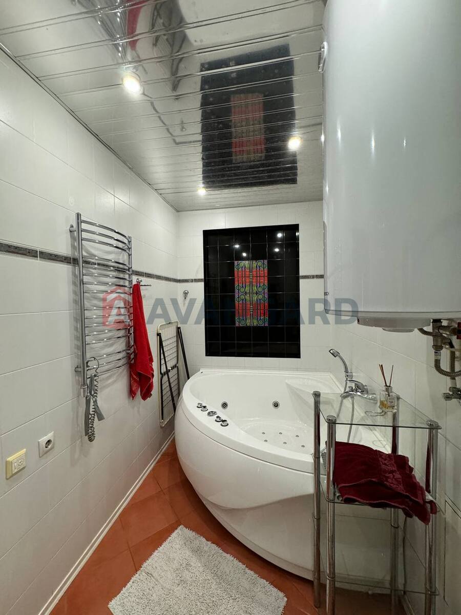 3 ��. ��������, 125/-/12 ��. �., 9/14 ������ ���� 18