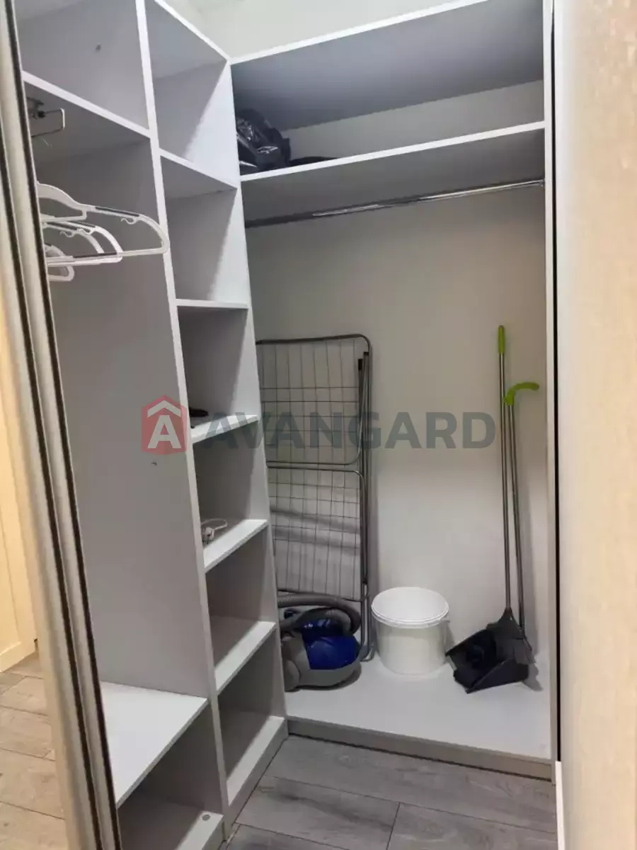 2 ��. ��������, 50/-/- ��. �., 8/12 ������ ���� 11