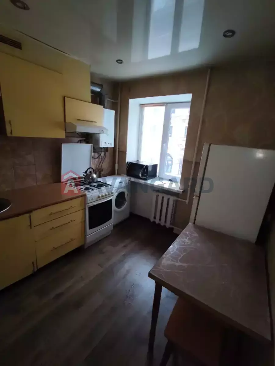 2 ����. ��������, 41/24/7 ��. �., 2/5 ���� ���� 2