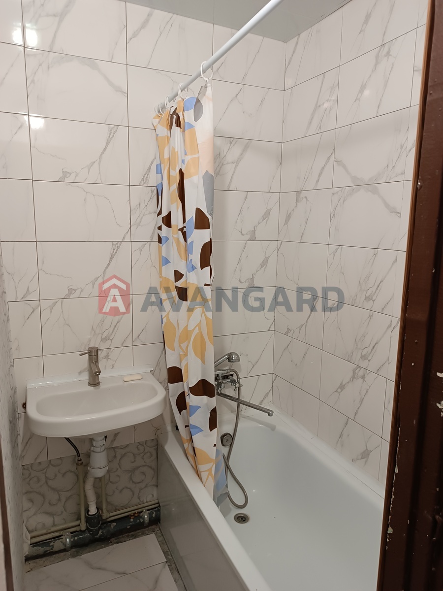 1 ����. ��������, 37/18/9 ��. �., 13/16 ���� ���� 2