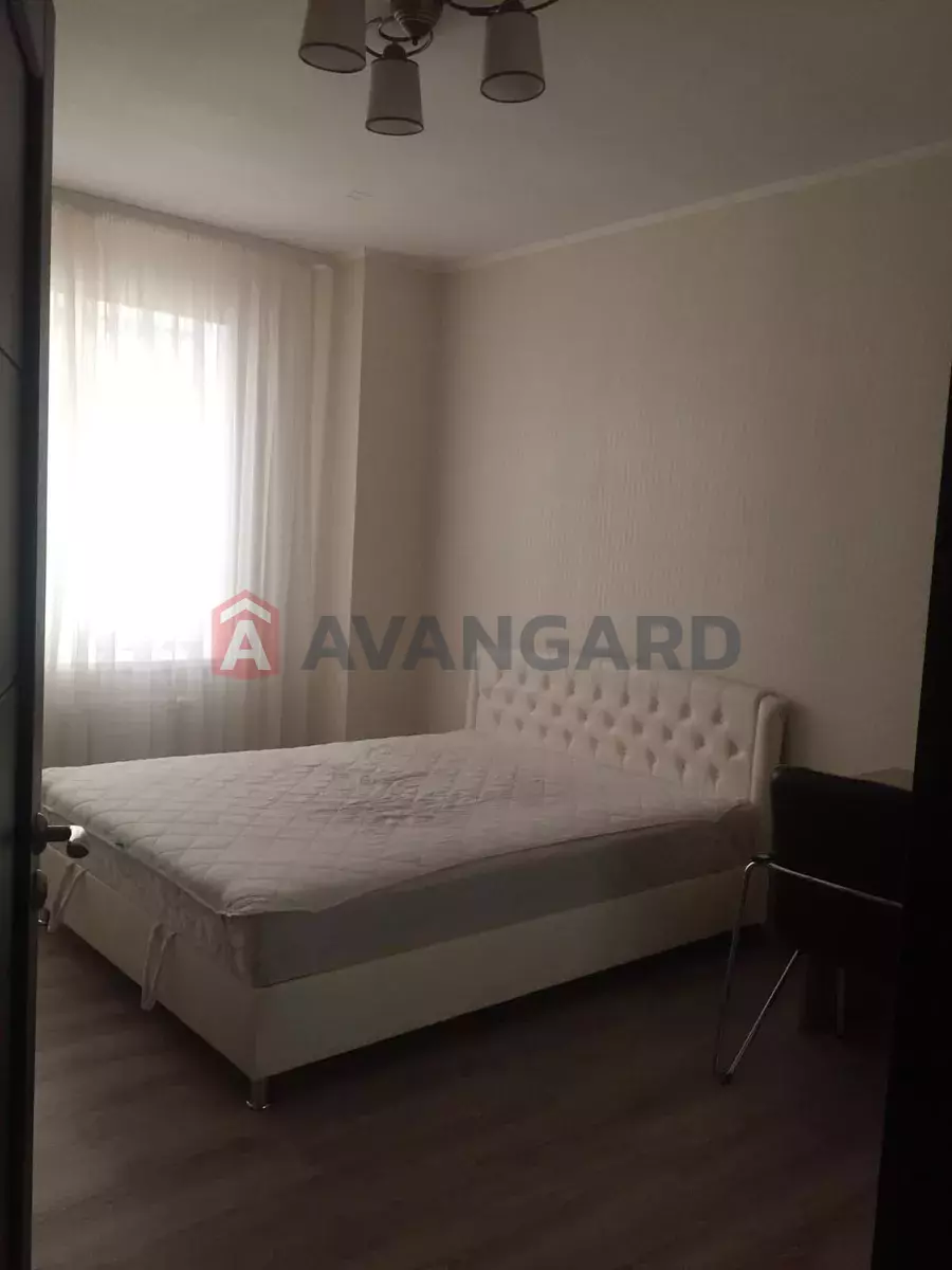 2 ��. ��������, 70/-/20 ��. �., 15/21 ������ ���� 14