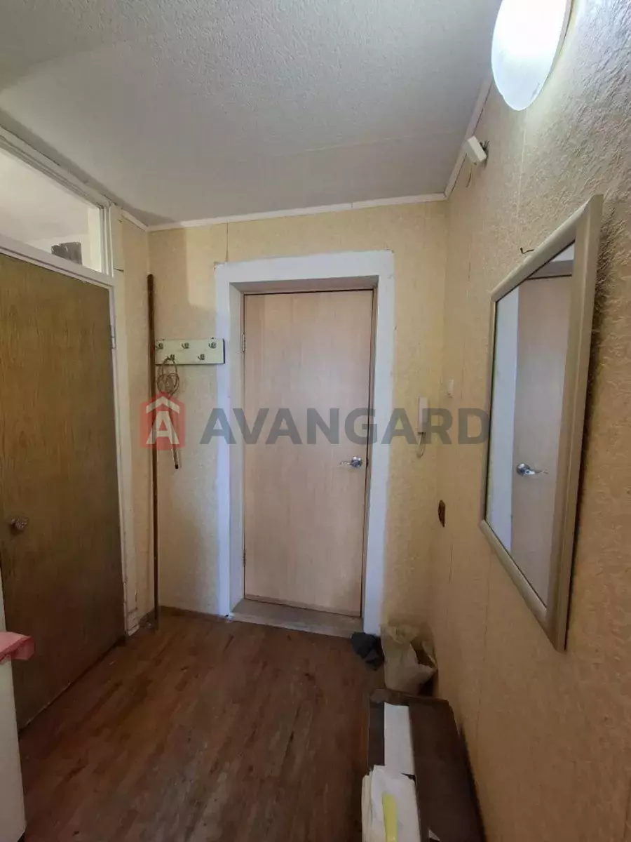 1 ��. ��������, 41/-/8 ��. �., 11/16 ������ ���� 6