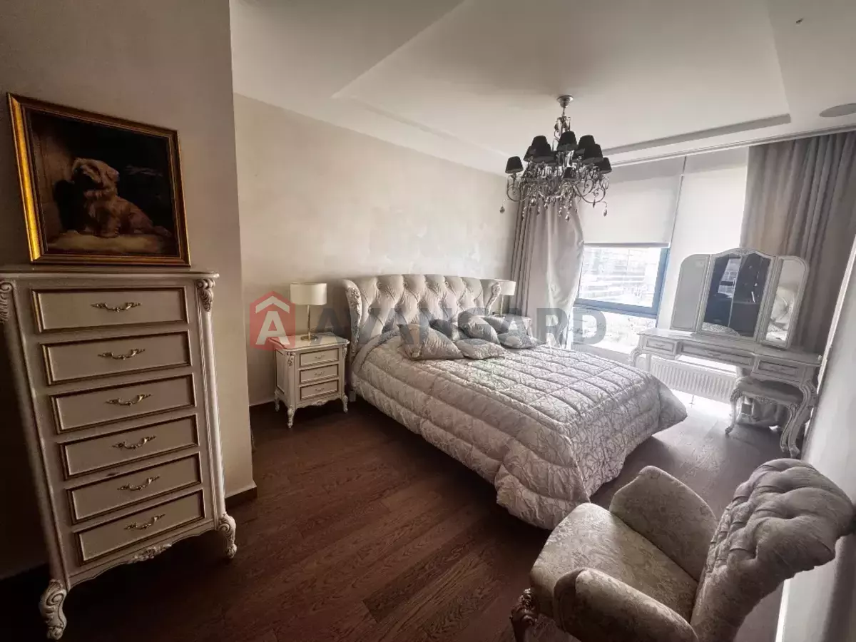 4 ��. ��������, 150/-/- ��. �., 7/8 ������ ���� 18