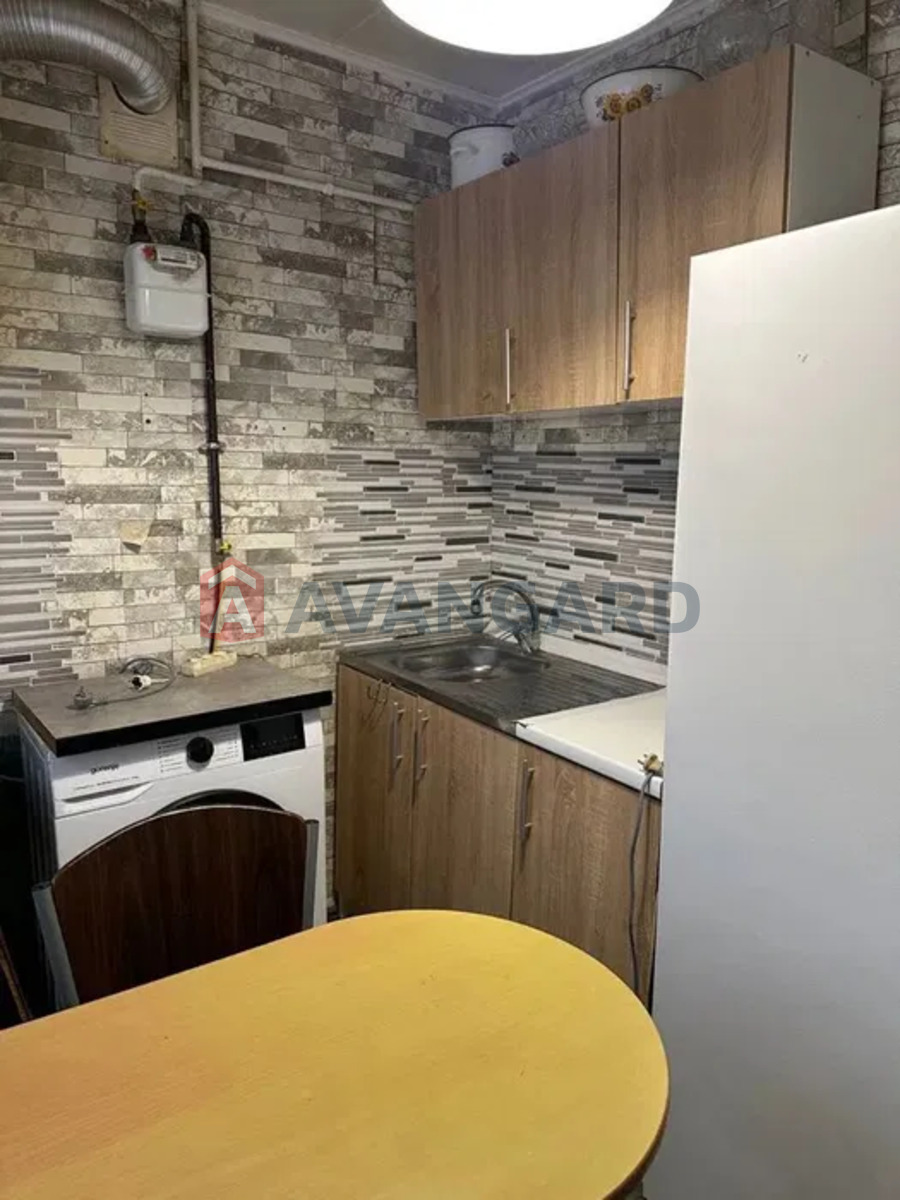 3 ����. ��������, 60/-/7 ��. �., 1/5 ���� ���� 4