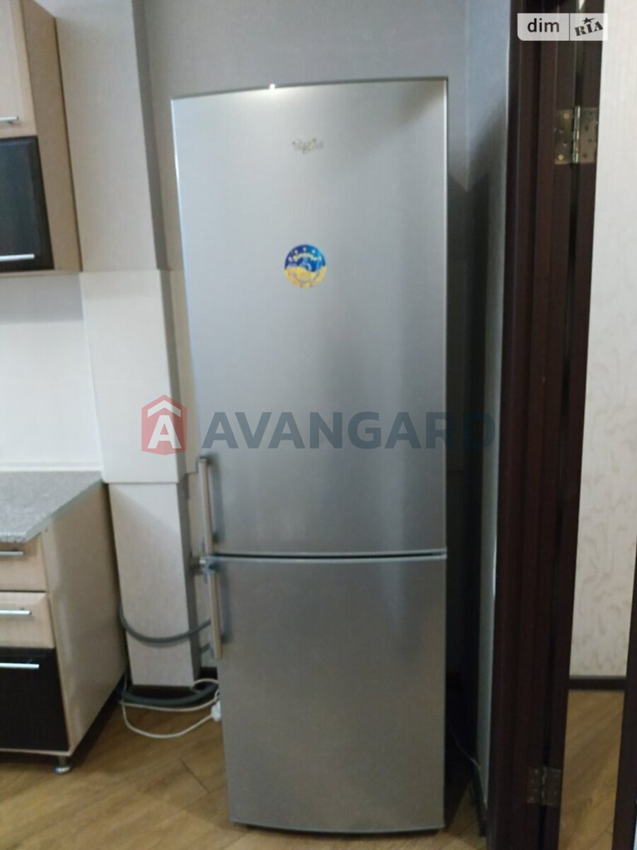 1 ����. ��������, 51/20/17 ��. �., 4/10 ���� ���� 3