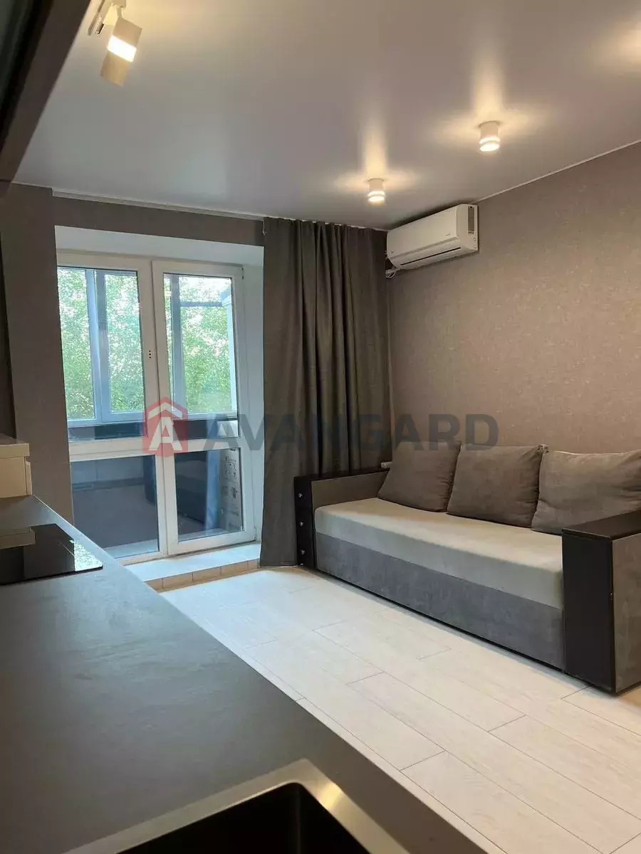 2 ����. ��������, 42/-/8 ��. �., 2/12 ���� ���� 8