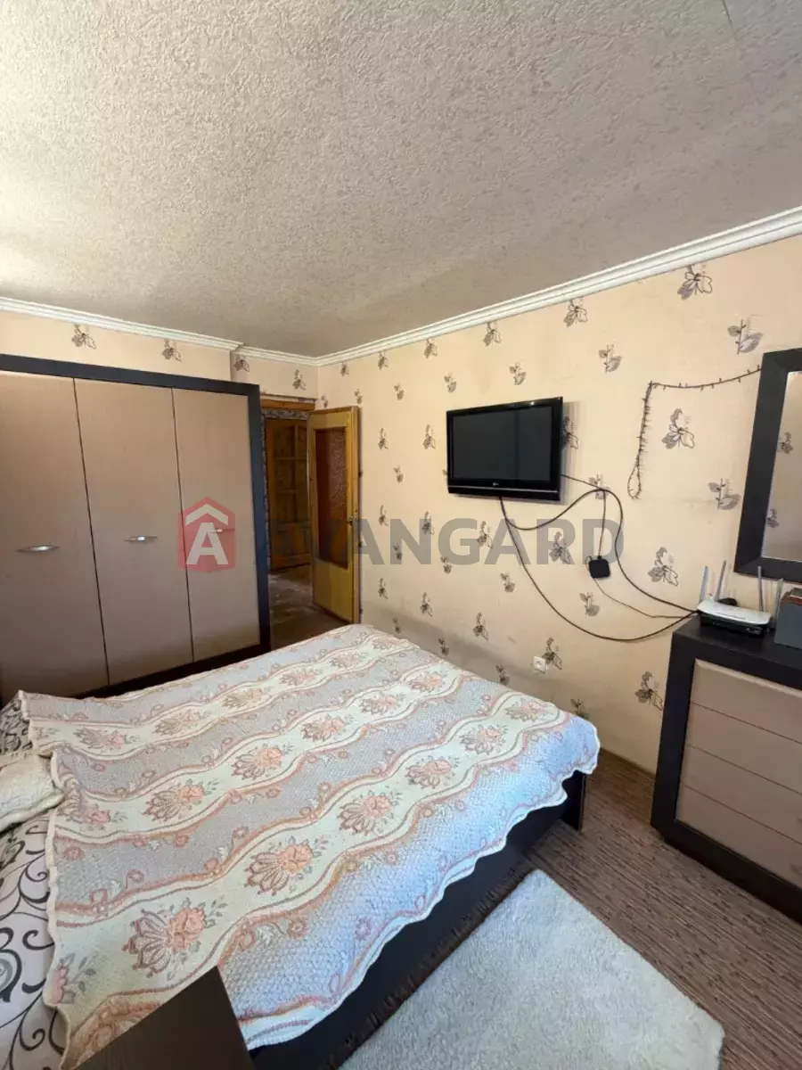 3 ����. ��������, 66/-/9 ��. �., 9/10 ���� ���� 3