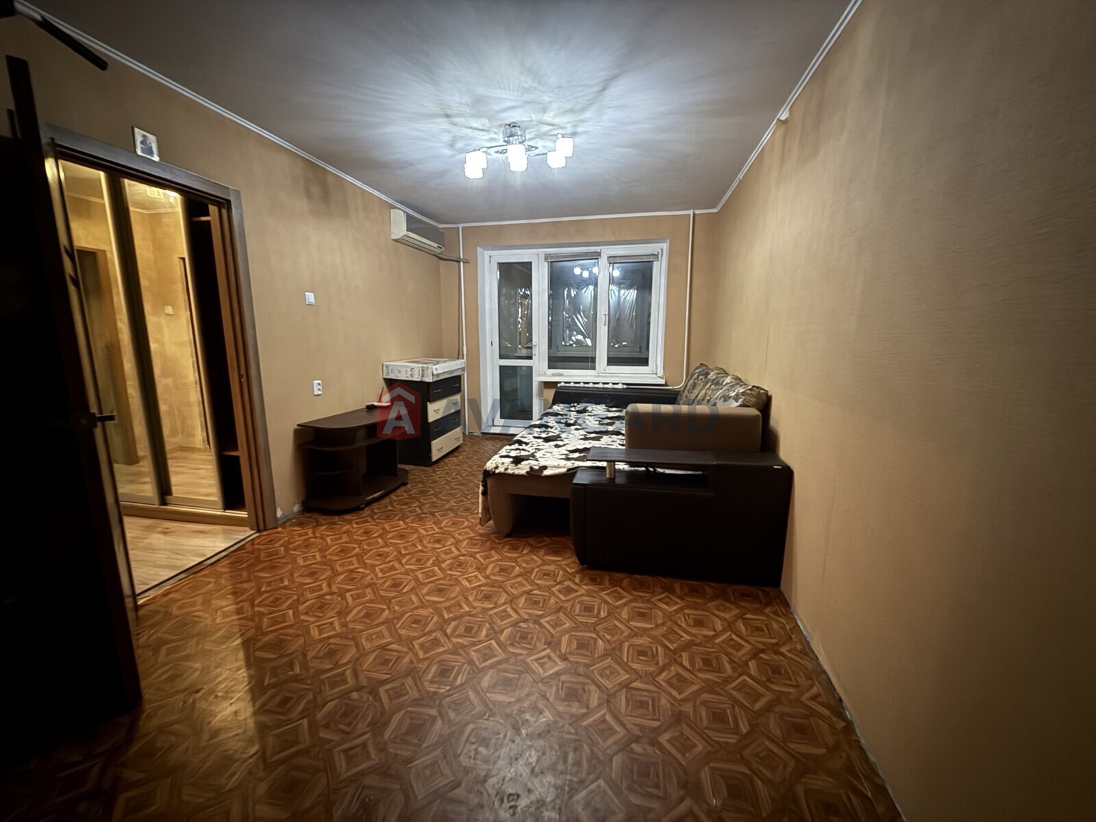 2 ����. ��������, 47/28/8 ��. �., 8/9 ���� ���� 16