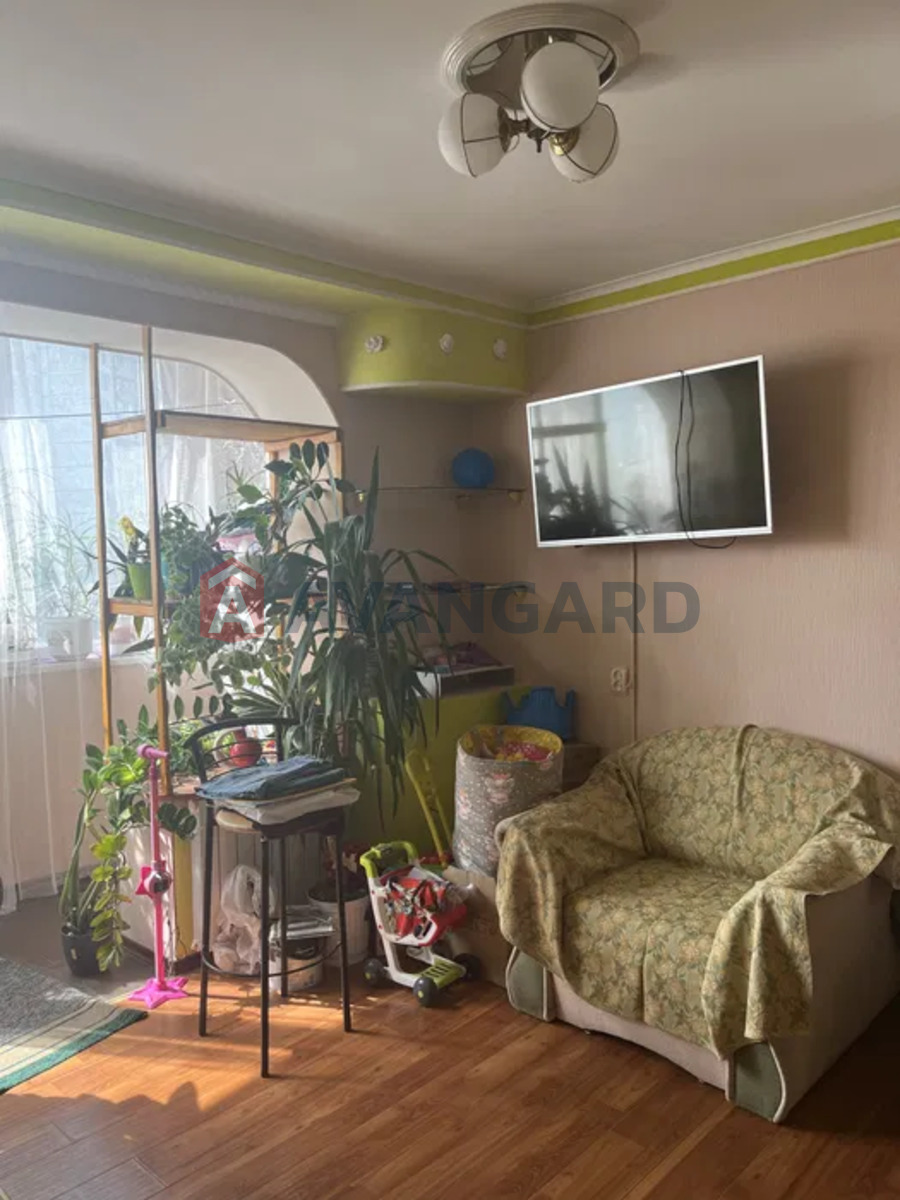 1 ����. ��������, 24/-/4 ��. �., 4/9 ���� ���� 2