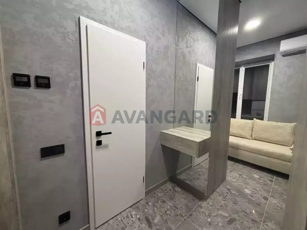 1 ��. ��������, 16/10/6 ��. �., 4/4 ������ ���� 2