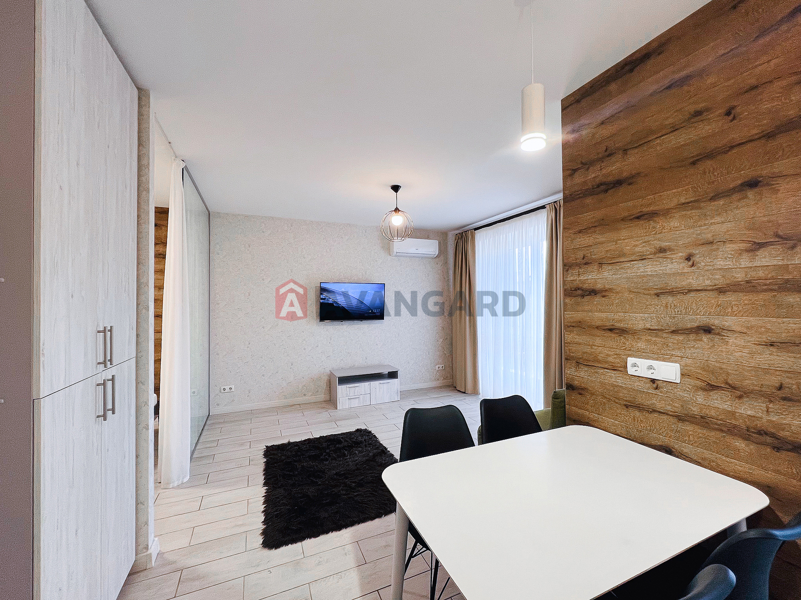 1 ����. ��������, 44/-/- ��. �., 4/10 ���� ���� 6