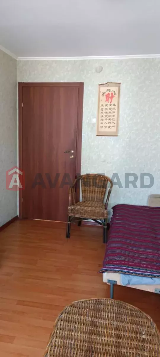 2 ����. ��������, 48/-/5 ��. �., 3/5 ���� ���� 4