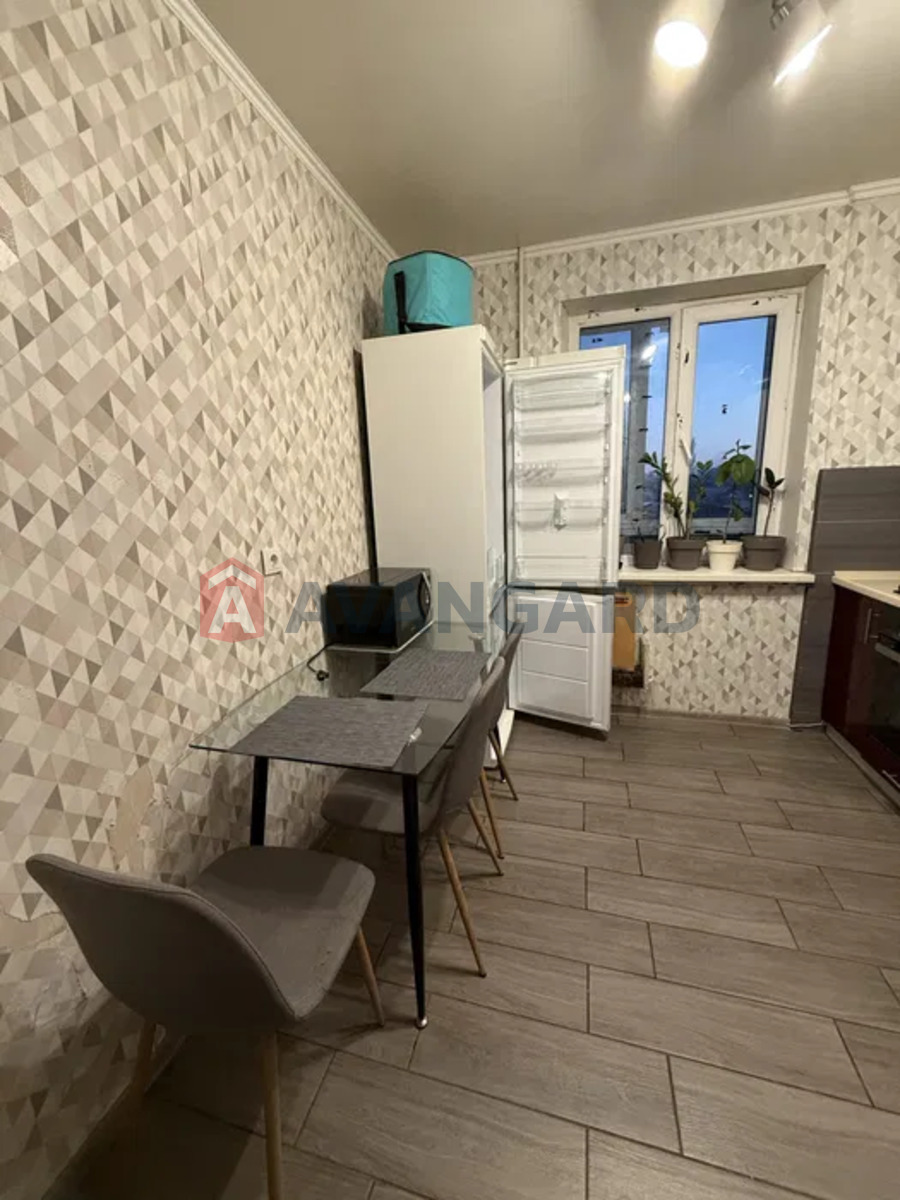 1 ����. ��������, 39/-/8 ��. �., 5/10 ���� ���� 7