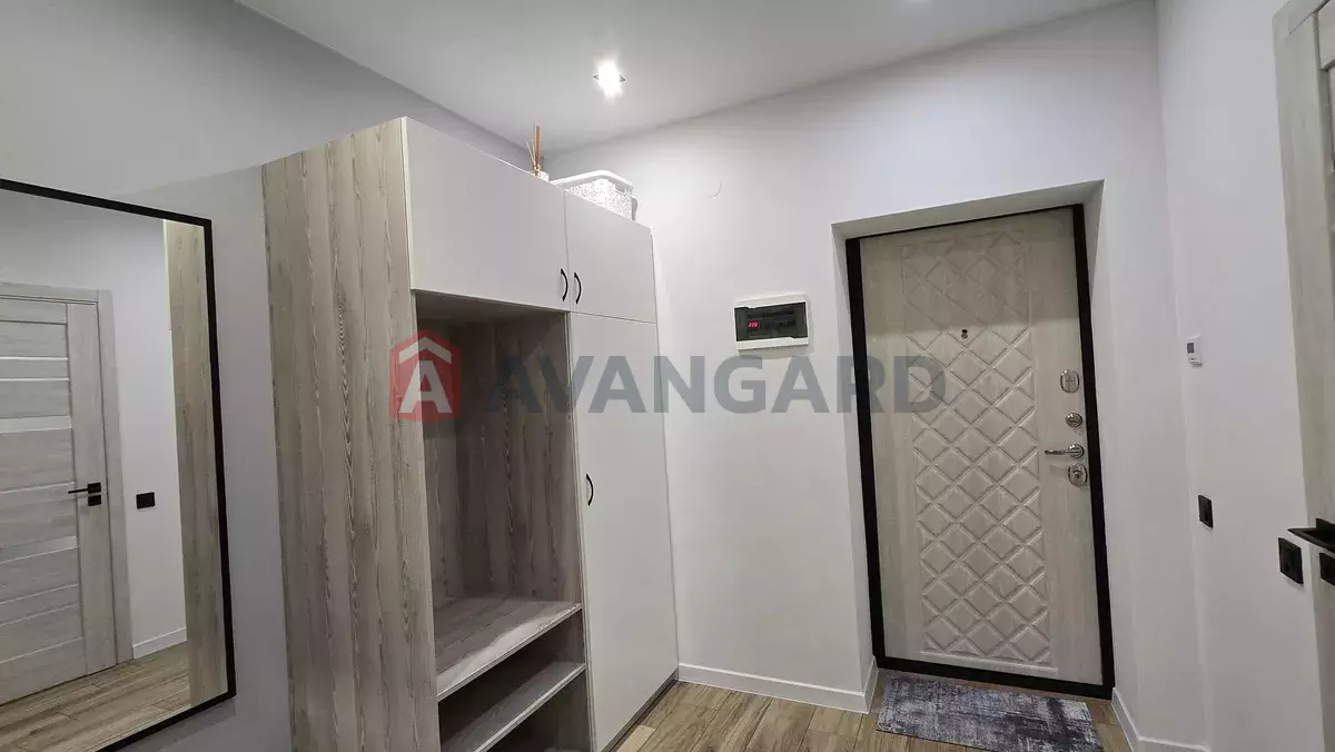 2 ����. ��������, 60/-/14 ��. �., 9/12 ���� ���� 10