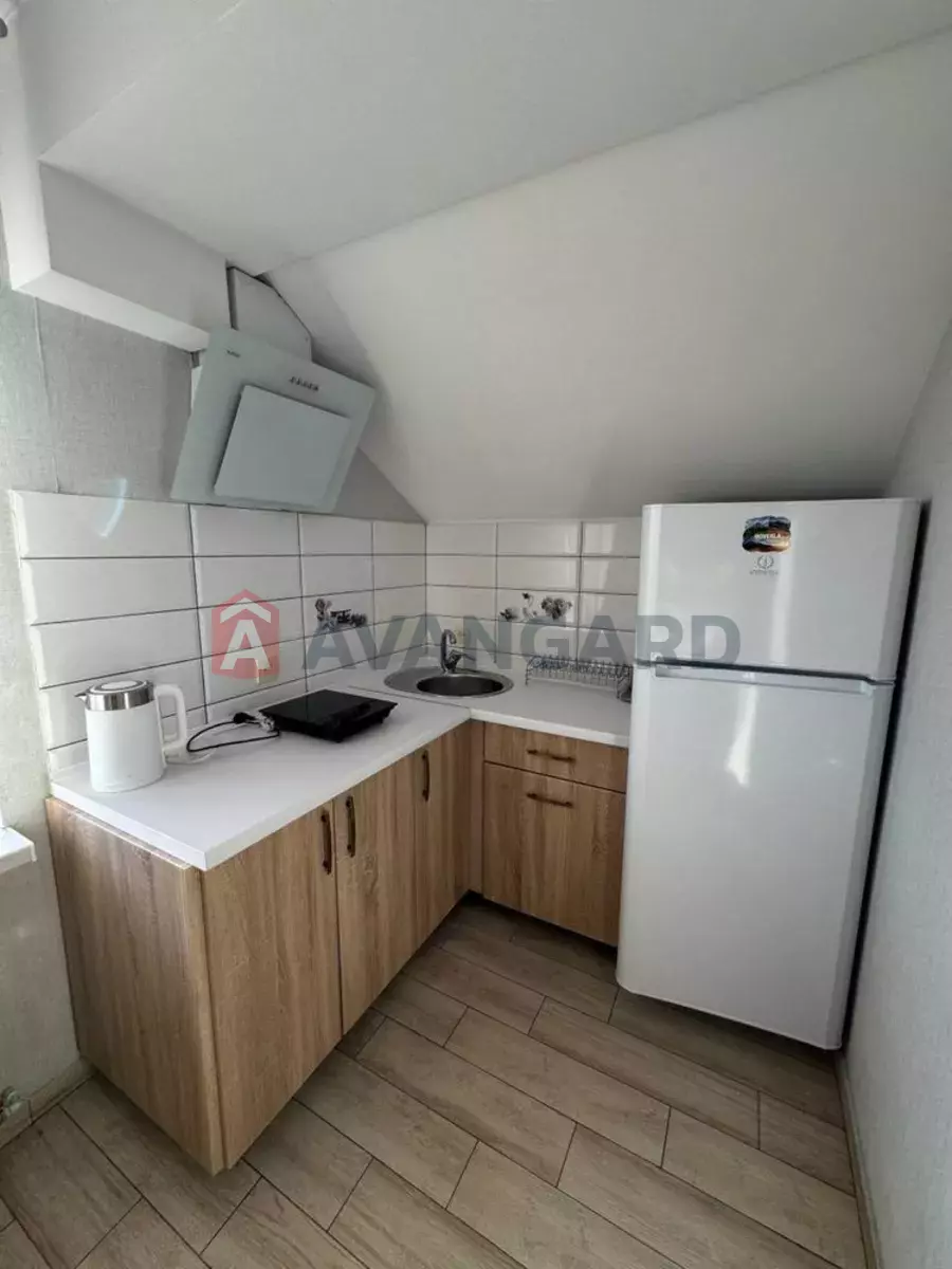 1 ����. ��������, 50/-/8 ��. �., 3/3 ���� ���� 10