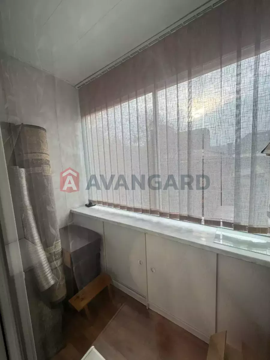 2 ����. ��������, 62/-/10 ��. �., 4/5 ���� ���� 8