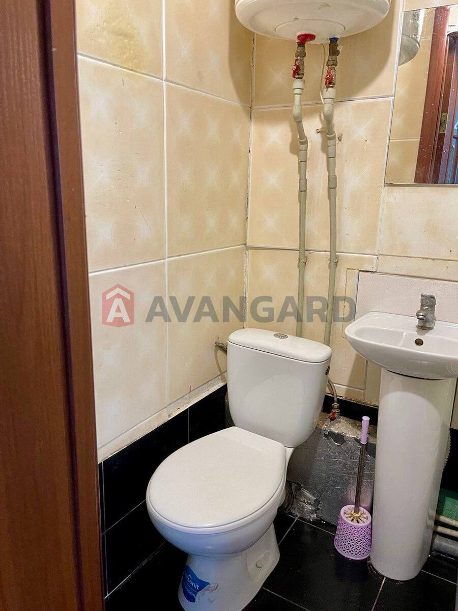 1 . , 22/-/- . ., 4/9   8