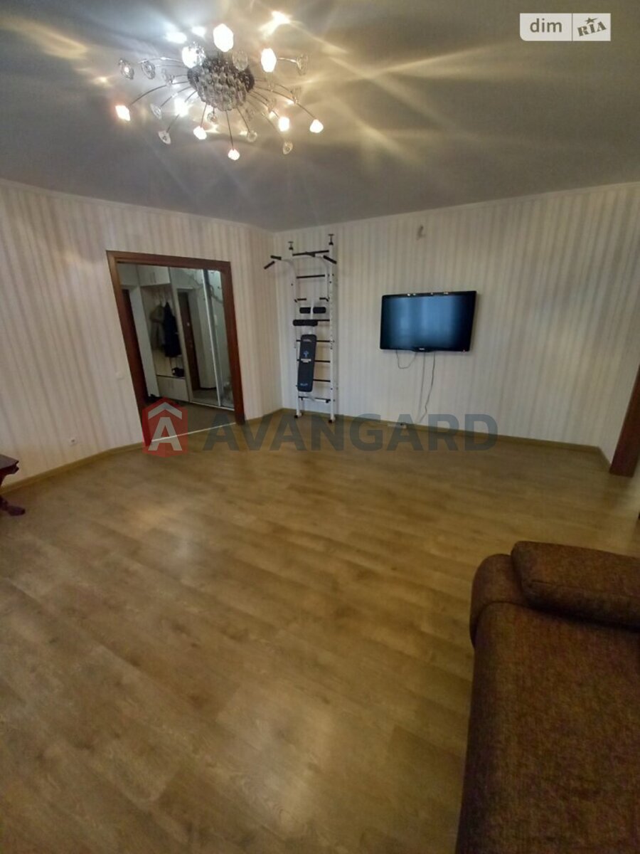 3 ����. ��������, 100/55/16 ��. �., 4/9 ���� ���� 25