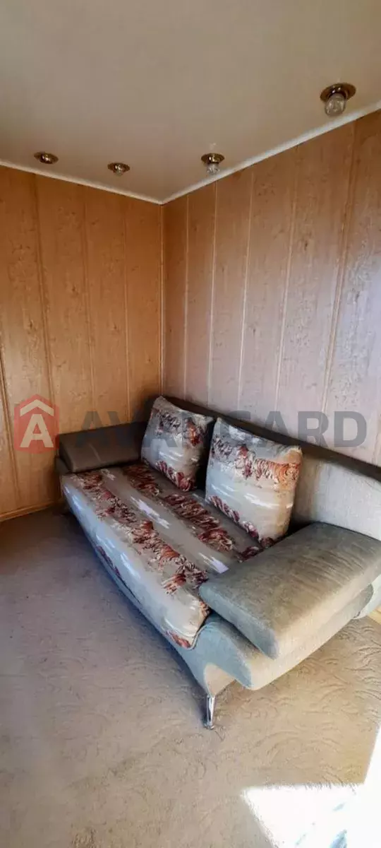 3 ����. ��������, 63/-/8 ��. �., 7/9 ���� ���� 2