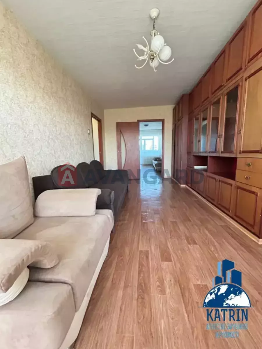 3 ����. ��������, 64/-/- ��. �., 9/9 ���� ���� 9