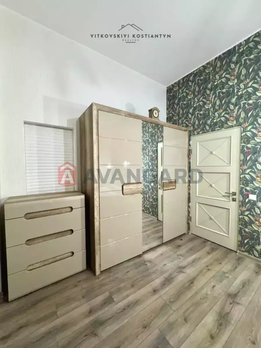 3 ��. ��������, 110/-/20 ��. �., 3/15 ������ ���� 3