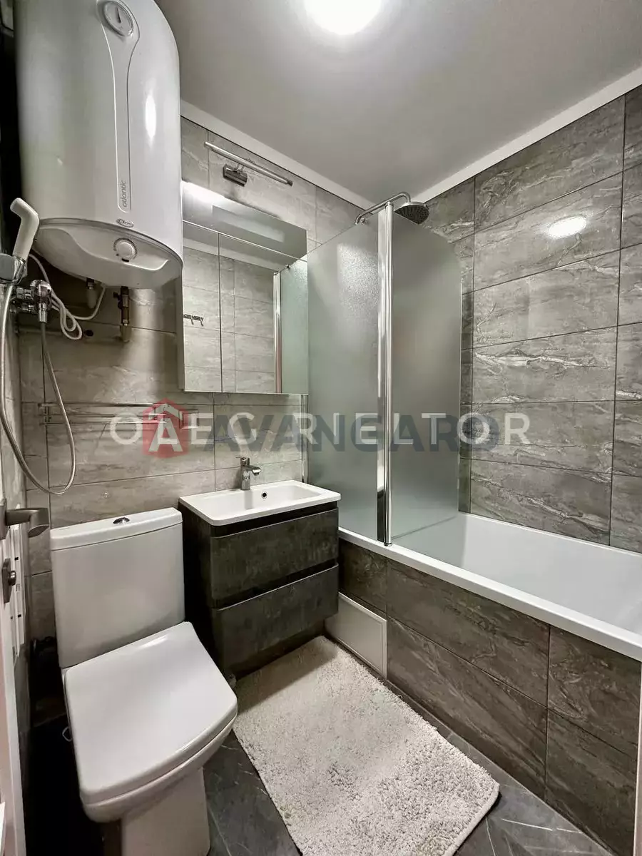 3 ��. ��������, 63/-/- ��. �., 4/12 ������ ���� 8