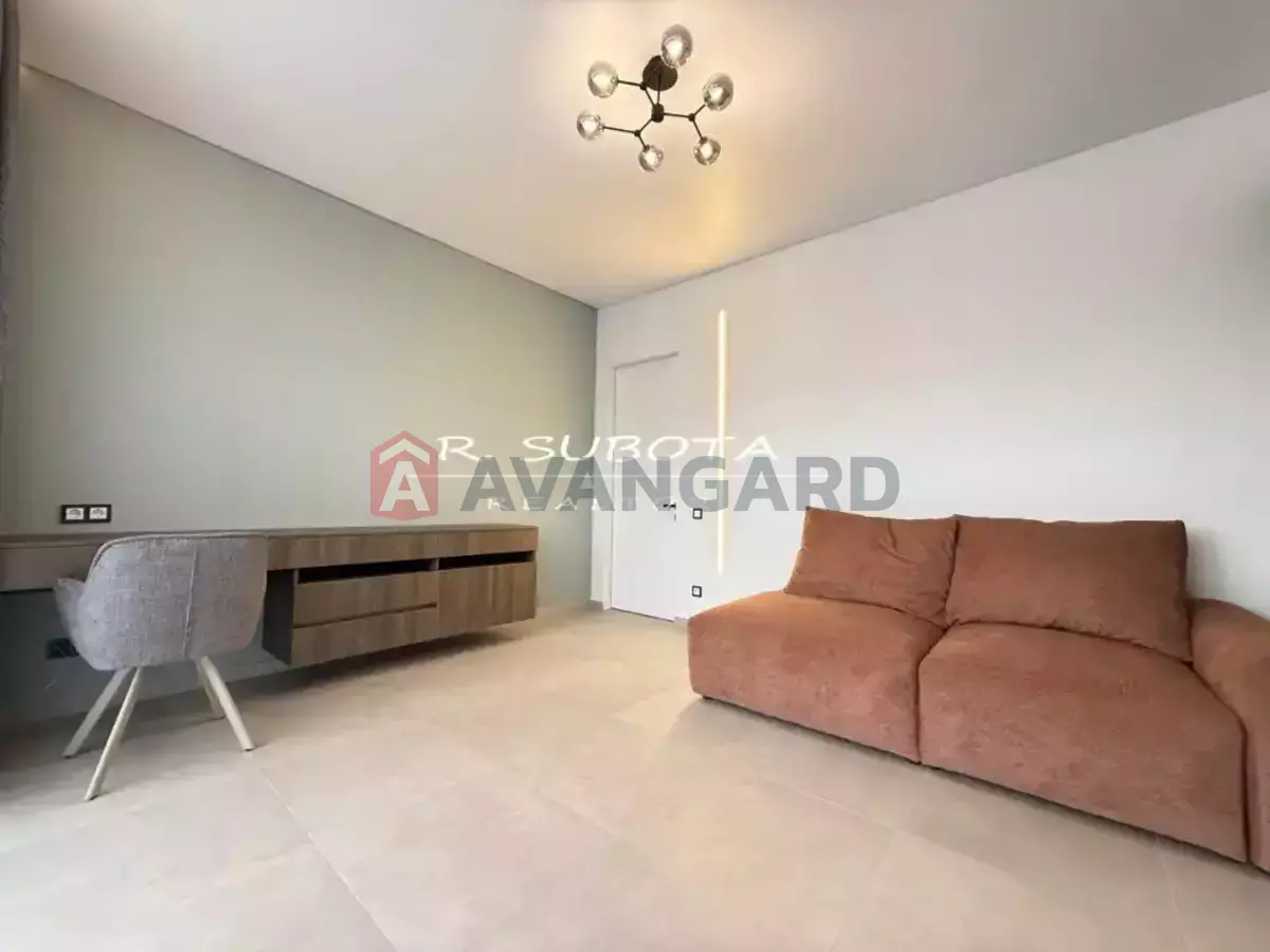 3 ��. ��������, 115/-/- ��. �., 5/13 ������ ���� 6