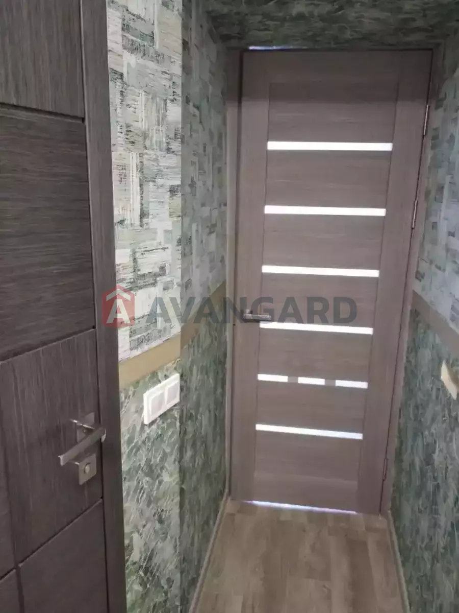 1 ��. ��������, 32/18/6 ��. �., 3/5 ������ ���� 9