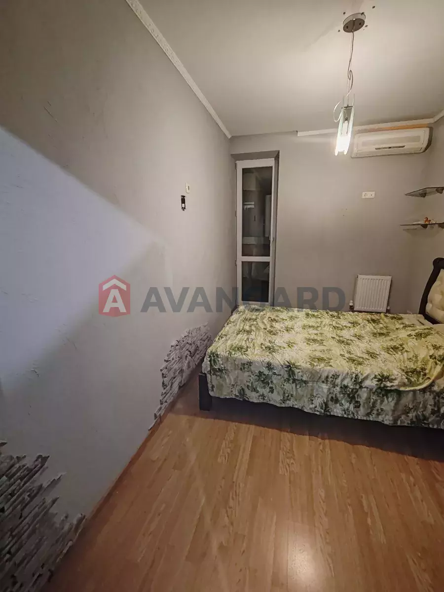 4 ����. ��������, 101/-/9 ��. �., 6/17 ���� ���� 11