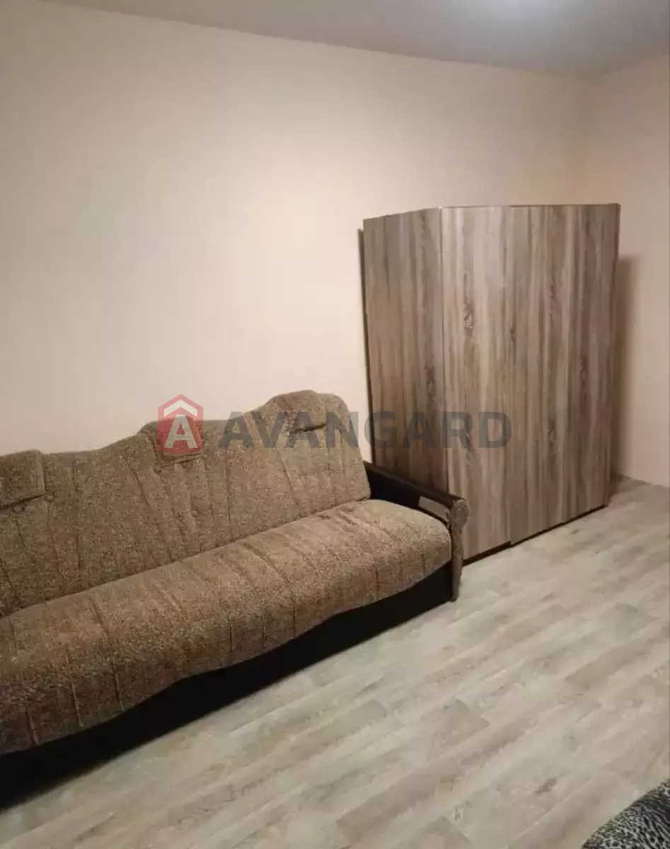 2 ��. ��������, 46/28/8 ��. �., 10/10 ������ ���� 10