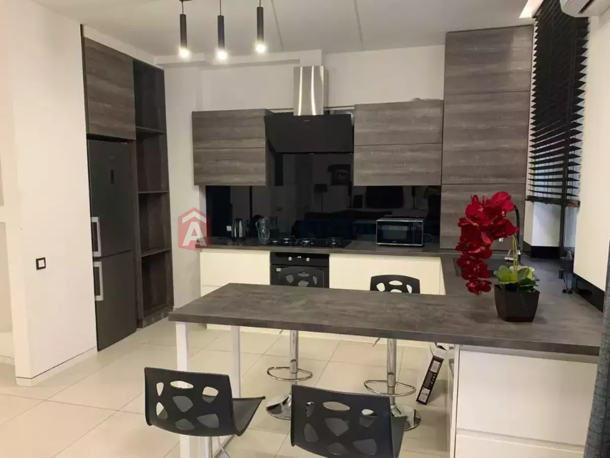 3 ��. ��������, 136/-/- ��. �., 2/6 ������ ���� 1