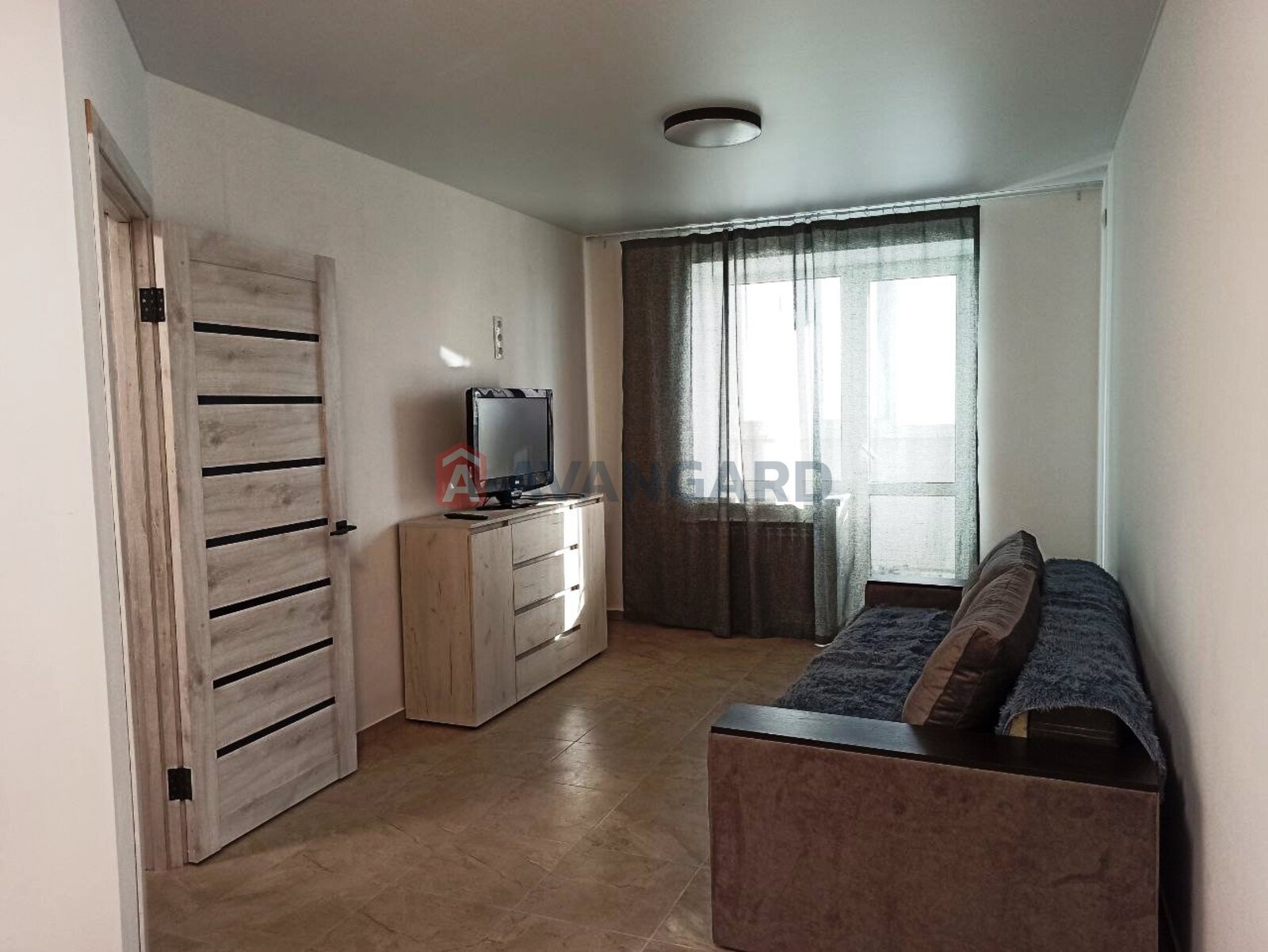 1 ����. ��������, 38/17/9 ��. �., 6/9 ���� ���� 1