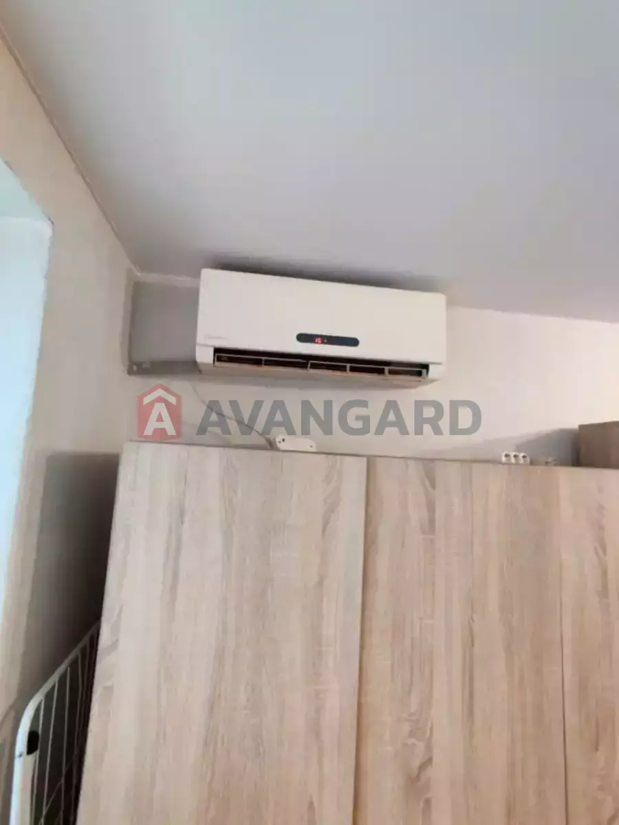 2 . , 43/-/- . ., 4/5   5