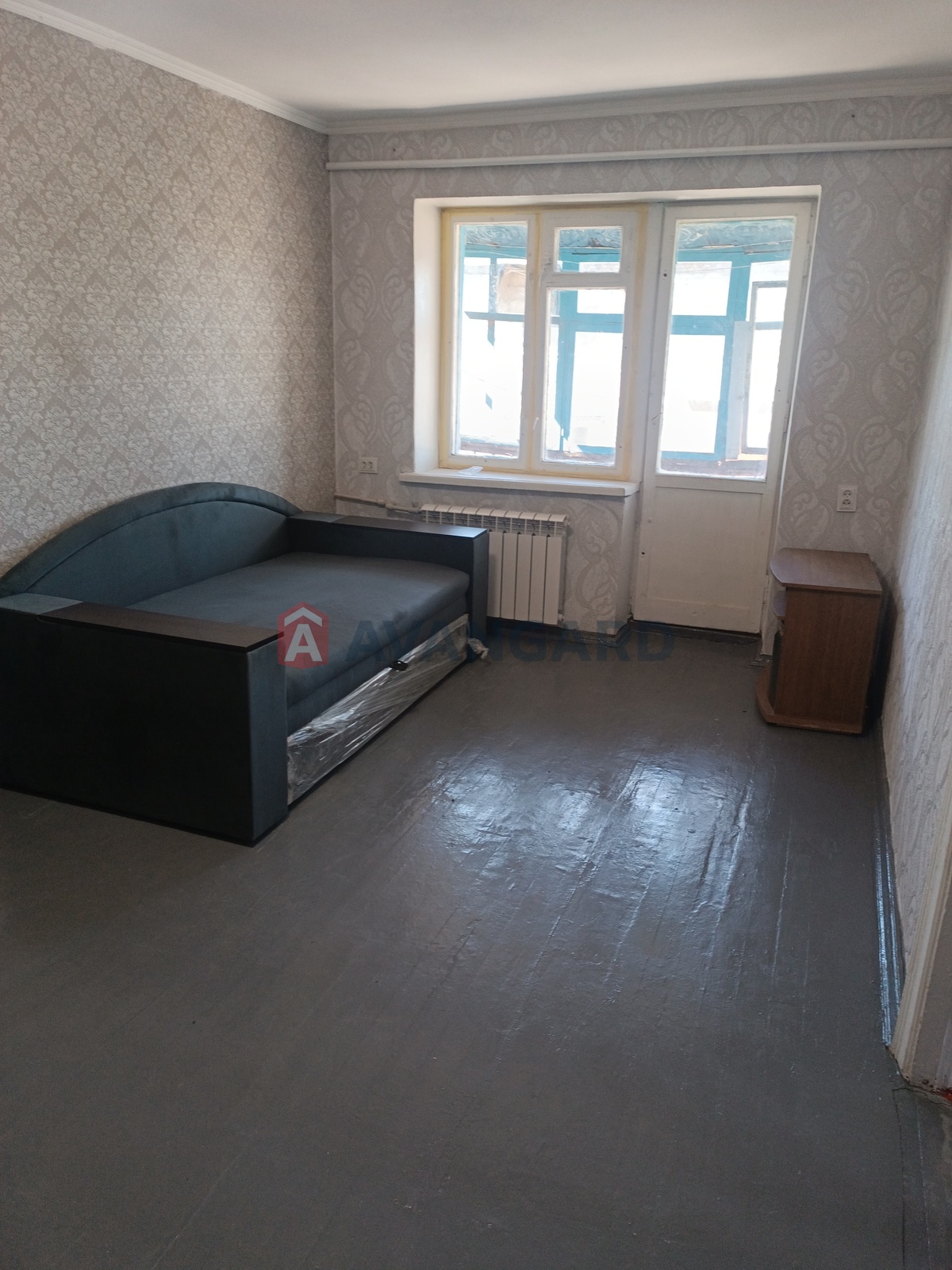 1 ����. ��������, 42,9/-/- ��. �., 4/4 ���� ���� 9