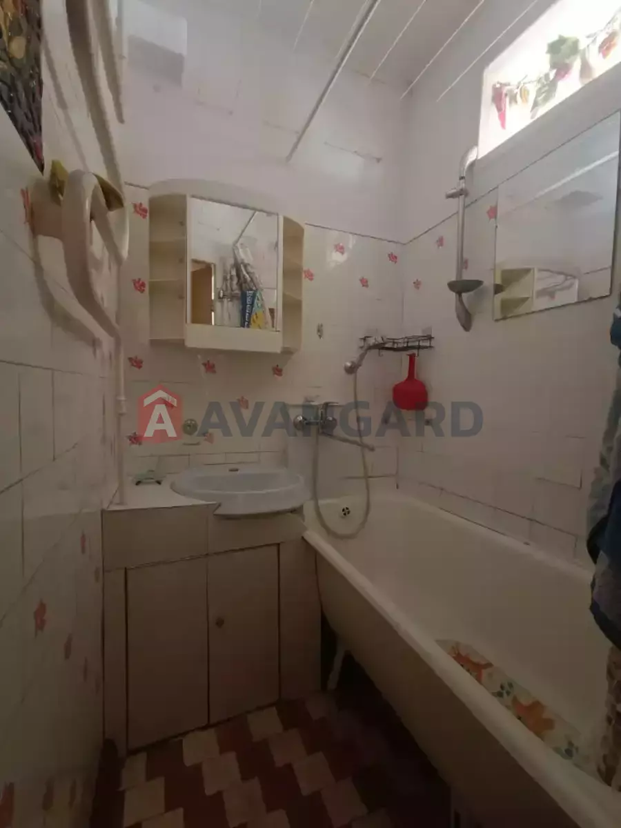 1 ��. ��������, 35/18/6 ��. �., 4/5 ������ ���� 6