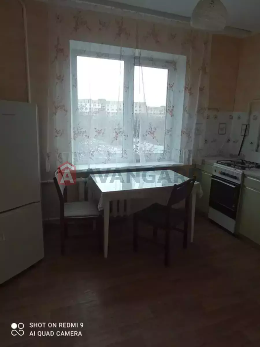 1 ��. ��������, 40/-/8 ��. �., 5/9 ������ ���� 3