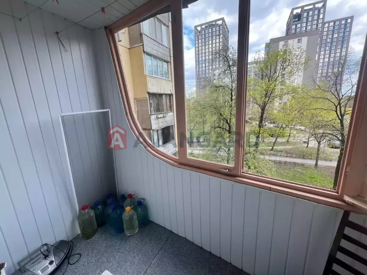 1 ��. ��������, 35/-/- ��. �., 3/17 ������ ���� 4