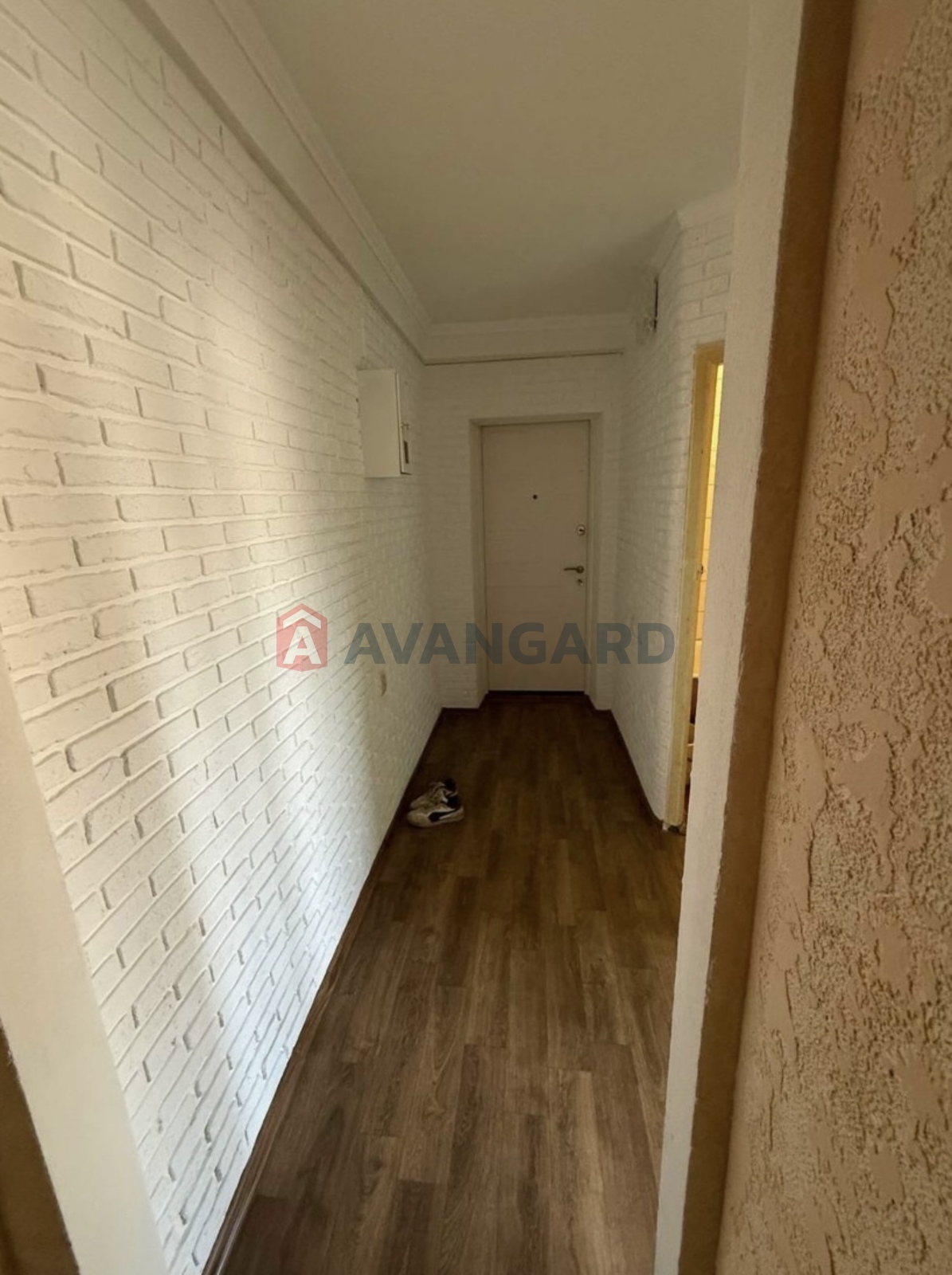 2 ����. ��������, 44/35/6 ��. �., 3/5 ���� ���� 6