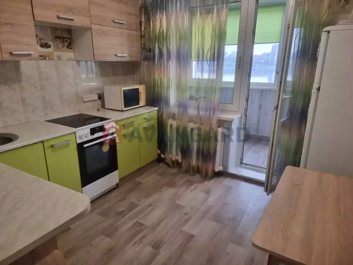 1 ��. ��������, 40/-/9 ��. �., 16/16 ������ ���� 4