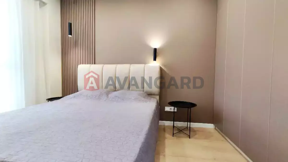 1 ��. ��������, 38/-/- ��. �., 10/15 ������ ���� 1