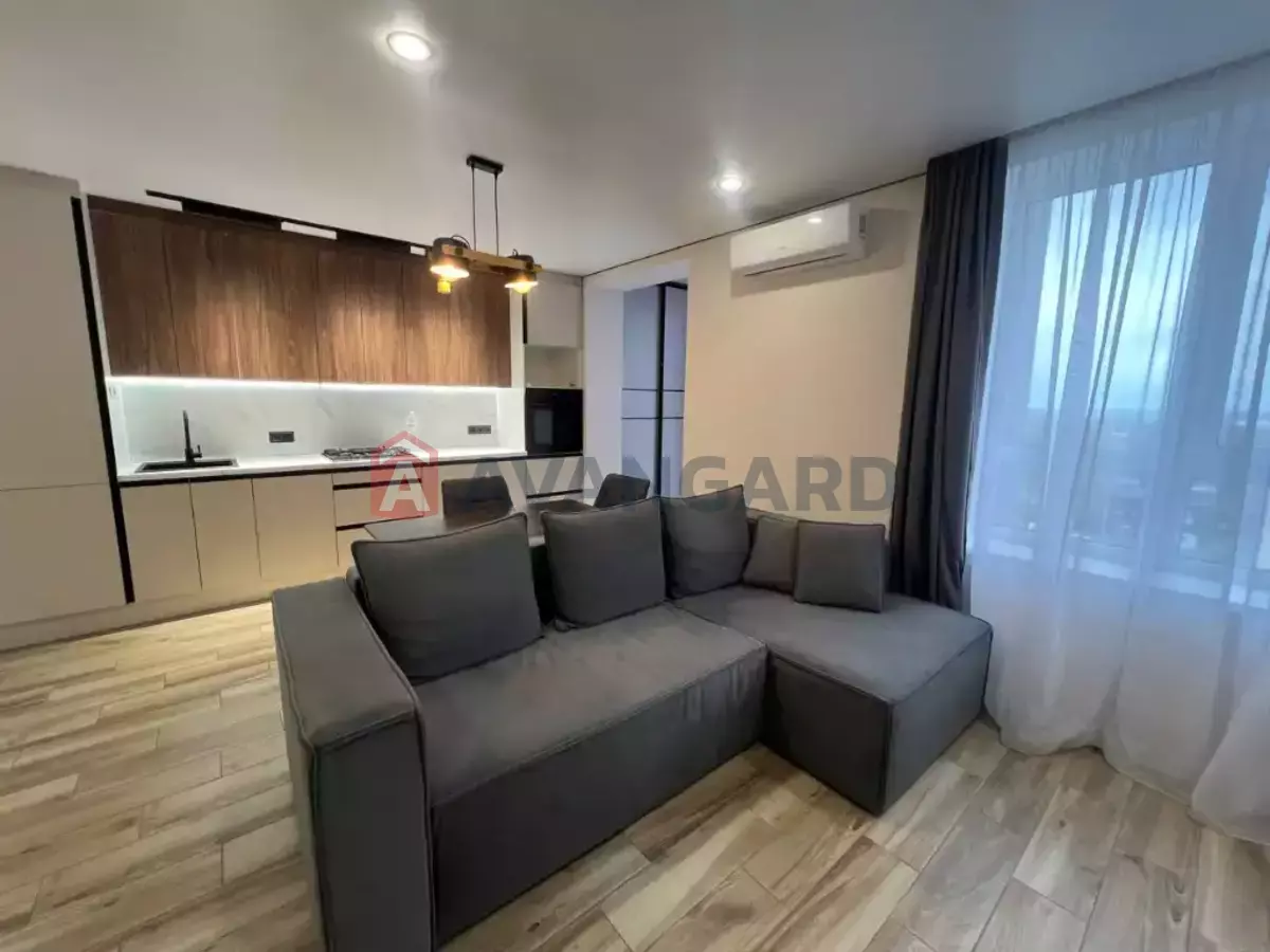 1 ��. ��������, 42/-/- ��. �., 10/10 ������ ���� 2