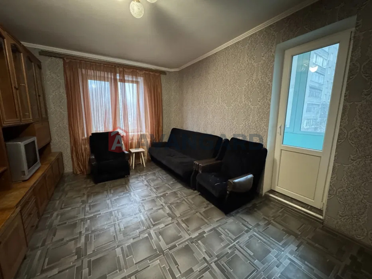 1 ��. ��������, 37/-/7 ��. �., 5/9 ������ ���� 1