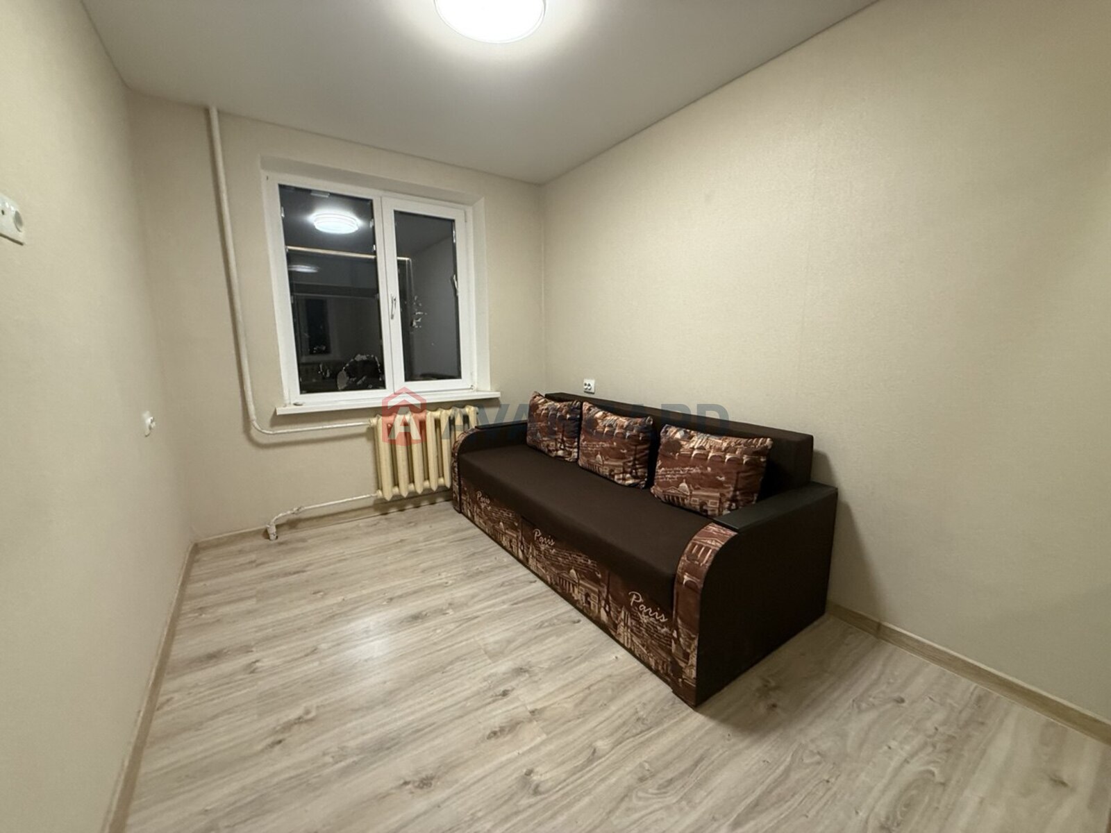 2 ����. ��������, 47/28/8 ��. �., 8/9 ���� ���� 9