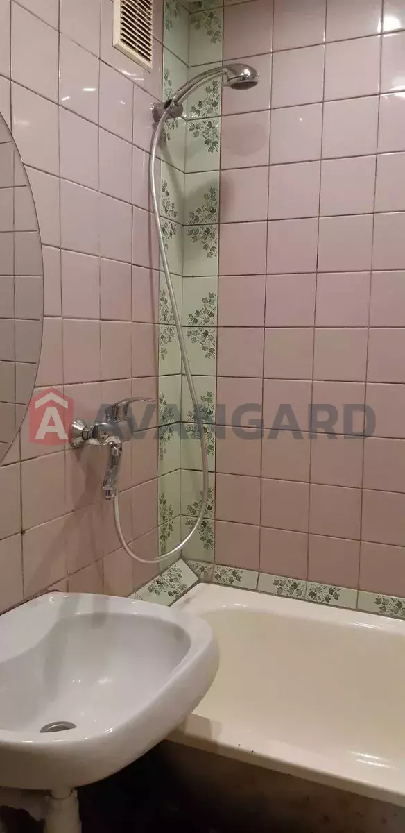 3 ��. ��������, 67/-/9 ��. �., 7/9 ������ ���� 12