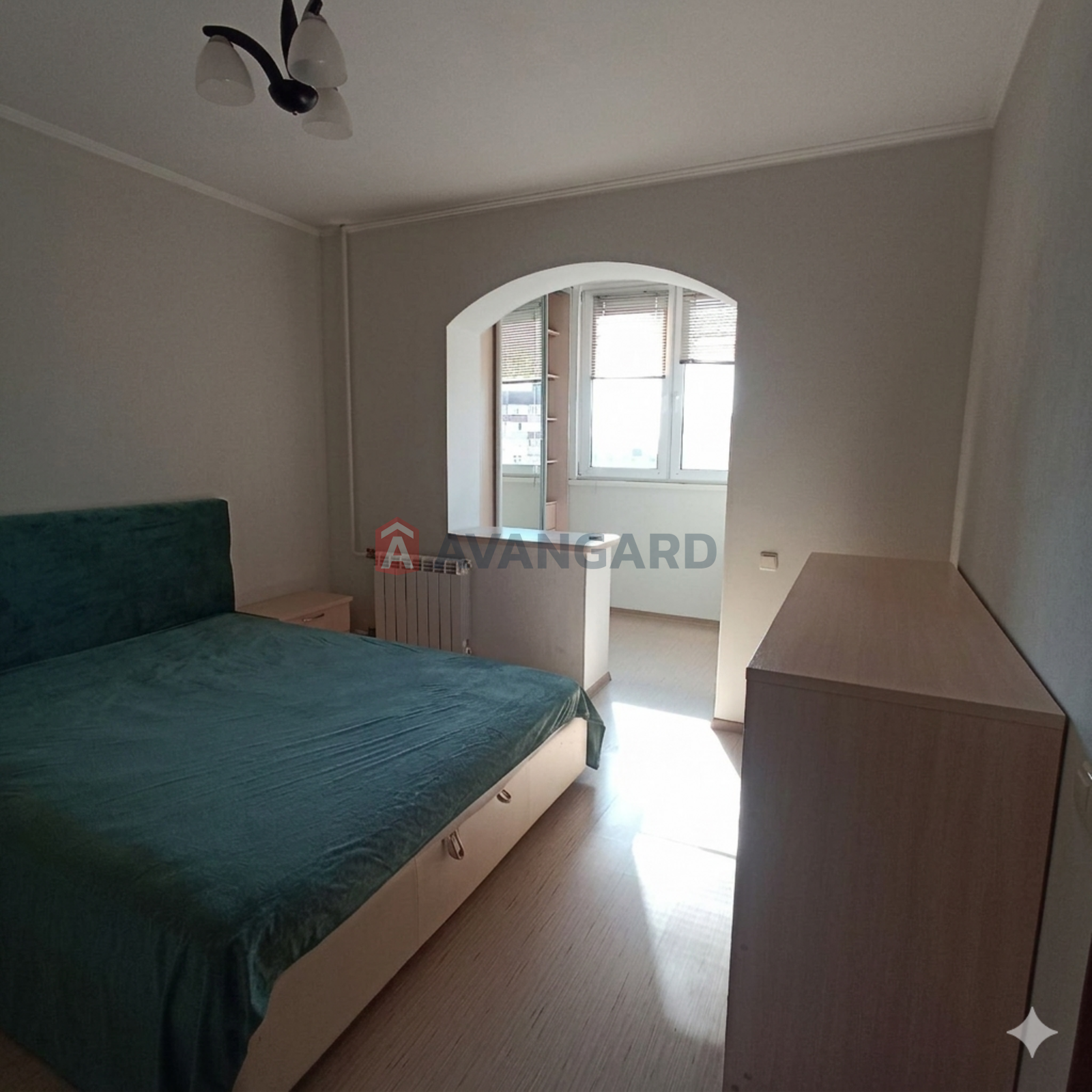 2 ��. ��������, 53/-/- ��. �., 14/15 ������ ���� 8