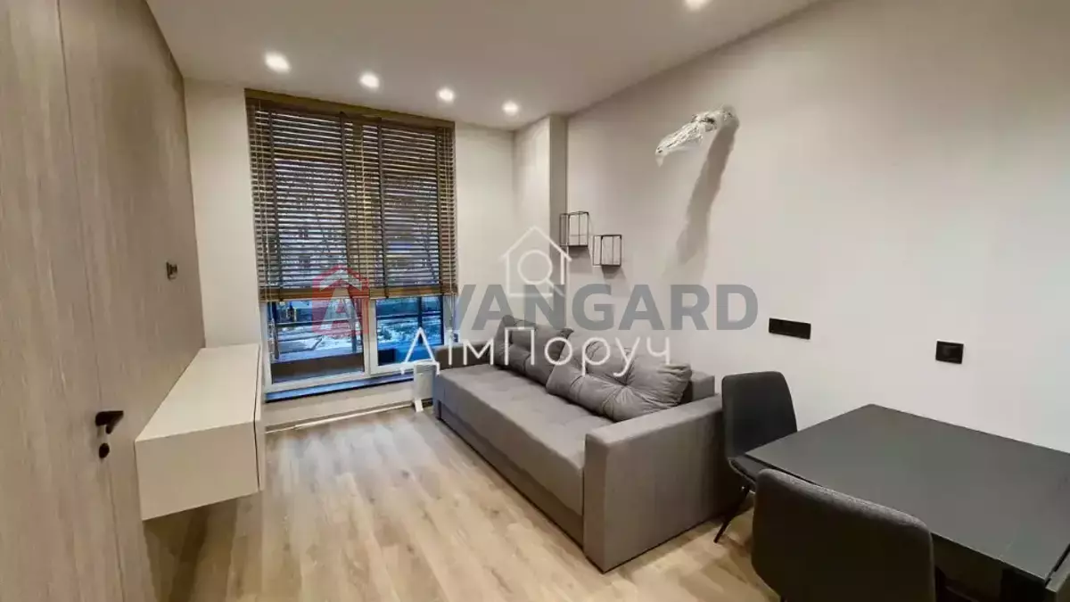 2 ����. ��������, 39/18/5 ��. �., 3/6 ���� ���� 6